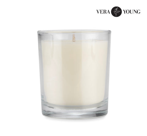 Roku darināta Lemongrass & Ginger Vera Young sojas svece personalizēta