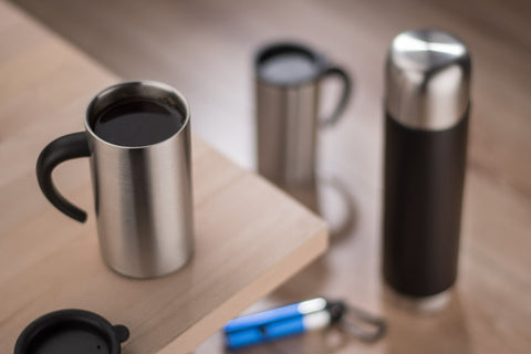 Dāvanu komplekts ACON (Termoss 500 ml un 2 ceļojuma krūzes 260 ml)