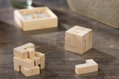 Koka puzle kokvilnas maisiņā CUBE