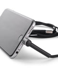 Universāls USB kabelis personalizējams – RICO, parādīts, kā lādējas telefons