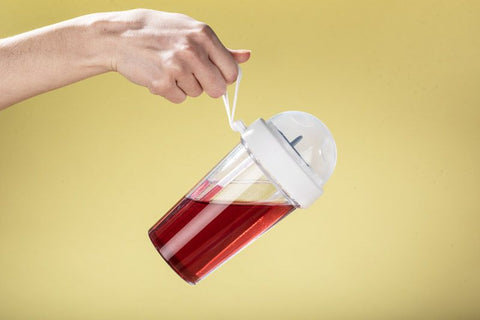 divkārša dzērienu pudele DUI ar salokāmiem salmiņiem