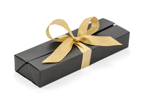 Eleganta kastīte SMOOTH ar dekoratīvu lentu