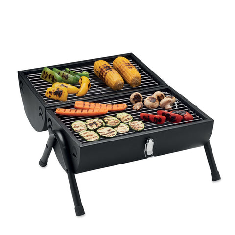 bbq grils chimey ar ēdienu gatavošanu uz restēm