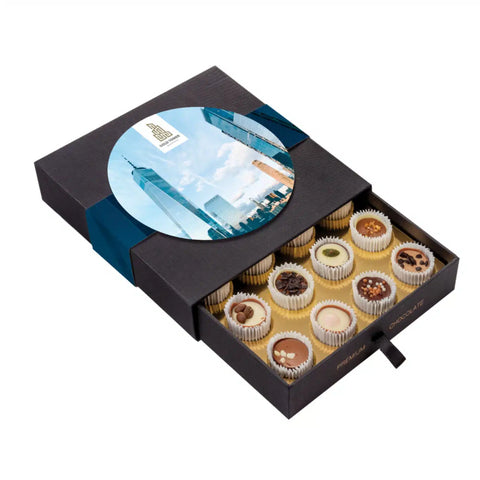 Beļģu šokolādes konfektes PRALINES NOBLE GOLD eleganta dāvanu kaste ar logo