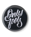 PIN Personalizēta nozīmīte ar logo pilnkrāsu drukā uz melna fona Ø5,8 cm