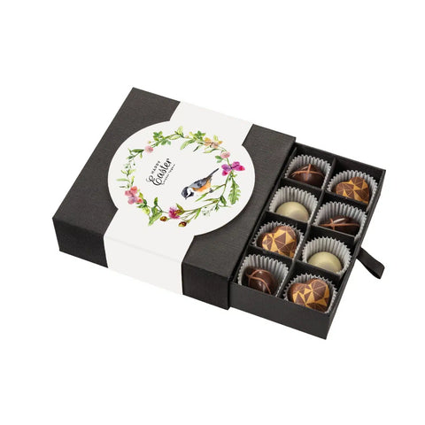 Šokolādes deserts PRALINES ar premium konfektēm un personalizētu banderoli dāvanām
